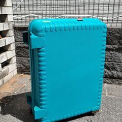 大型スーツケース　一週間程度の旅行用　鍵、ホイール完動　手渡しのみ