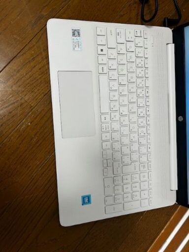 【新品同様です】HP 15s-fq3034TU ノートPC ピュアホワイト / Celeron N4500 メモリ4GB SSD128