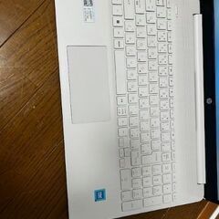 【新品同様です】HP 15s-fq3034TU ノートPC ピュアホワイト / Celeron N4500 メモリ4GB SSD128GB 15.6インチ Win11S の画像