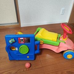 車のおもちゃ