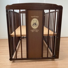 ベビーベッドの画像