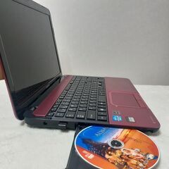 TOSHIBA　15インチ　高性能core i7　8GB　SSD　カメラ　Wi-Fi　Bluetooth　ブルーレイ　テンキー　Microsoft Office2021　Windows11の画像