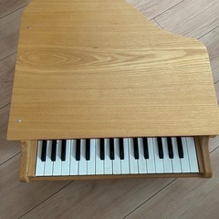 ミニピアノ　カワイ
