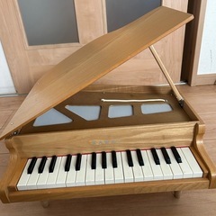 ミニピアノ　カワイの画像