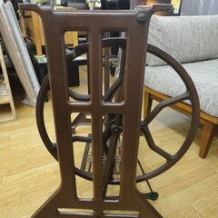 レトロ アンティーク MITSUBISHI ミシン台 鉄脚 足踏みミシン台 ミシン脚 三菱 作業台 札幌市西岡店の画像