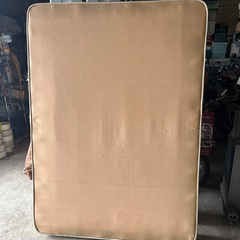 ダブル　足付き　マットレス　ベッド　大型　1m40×2m  の画像