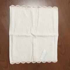 新品✨銀のタオルハンカチの画像