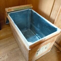 大きな茶箱の画像
