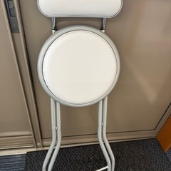 ◎日本製 美品 折りたたみ椅子  白色 Made in Japan
の画像