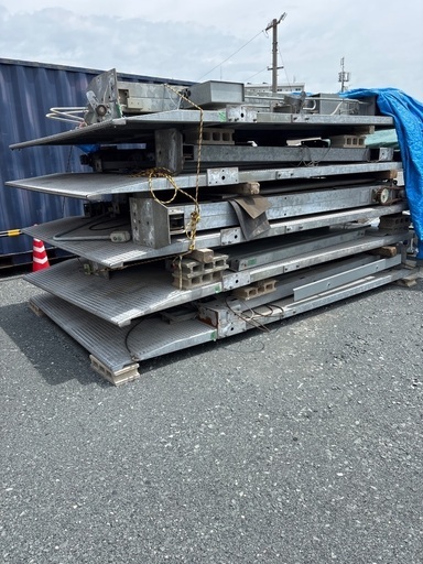 立体駐車場　機械式駐車場　２台分