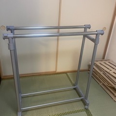 ハンガーラック
