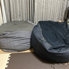 体にフィットするクッション　2つセット