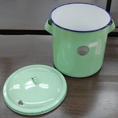 昭和レトロ ホクアイ ほうろうタンク 直径30cm No.0030847 ホーロー容器 琺瑯 保存容器 インテリア 札幌市 清田区 平岡の画像