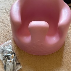 バンボ　Bumbo ベビーチェア