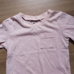 ベビー服70サイズとベビー服80サイズの画像