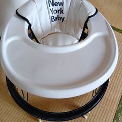 歩行器、豆イス用のテーブルの画像