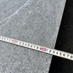 【御影石　６ｃｍ厚　サイズバラバラです】＊御影石・大理石・タイル・砂利・石・石材・庭石・ロックガーデンなど＊の画像