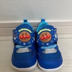 アンパンマン　靴　13