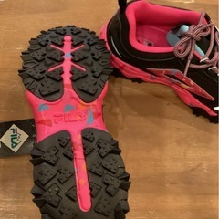 新品タグ付き　ﾌｨﾗ　の画像