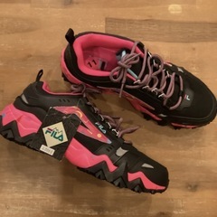 新品タグ付き　ﾌｨﾗ　の画像