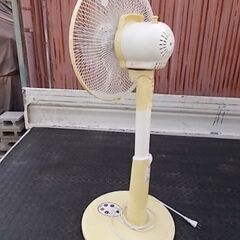 ④　ユアサ　リビング扇風機　中古の画像