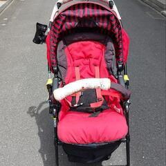 コンビ ベビーカー メチャカルハンディ オート4キャス 赤の画像