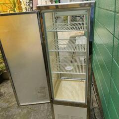 ジャンク品　大和冷機工業　冷蔵庫の画像