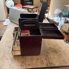 レトロなケース