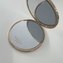 Gucciコンパクトミラー