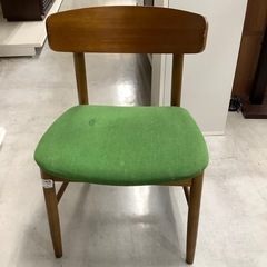 ダイニングチェアー　カリモク60＋
