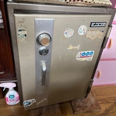 無料　壊れた金庫　