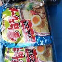 インスタントラーメン、ﾁｬﾝﾎﾟﾝ、ゴマ油