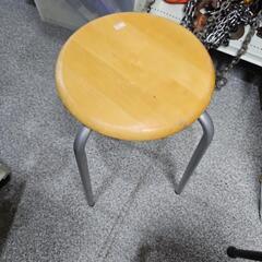 イス