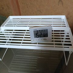 強化ガラス/オフィスデスク★PC/仕事/事務机/オフィスチェア/置き時計・カーテンなどおまけ付★引取り歓迎！東京都：練馬区・板橋区・清瀬市・東久留米市・西東京市、埼玉県：新座市・朝霞市・和光市・志木市の画像