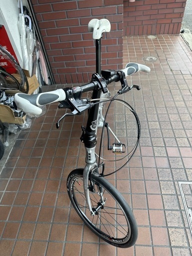 ☆美品☆20インチ DAHON カスタム 軽量アルミフレーム 10speed シルバー