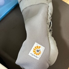 エルゴベビー 抱っこ紐 インサート　抱っこひも　メッシュ　グレー　ボトムサポートクッション付きの画像