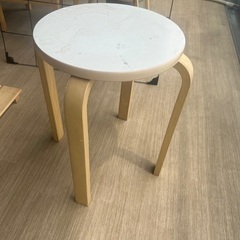 ウッドスツール