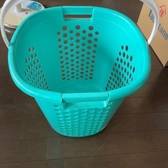 洗濯物入れ