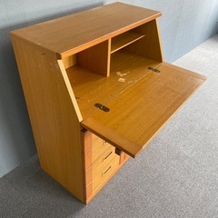 折り畳み机　キャビネット　タンス　勉強机　事務机　棚の画像