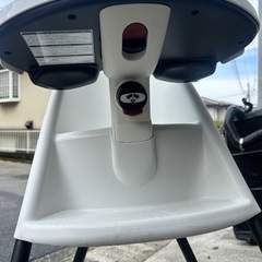 BABYBJÖRN ベビービョルン　ハイチェア 　ベビーチェア　ホワイトの画像