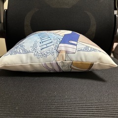 葬送のフリーレン A賞スクエアクッション WEBくじ フリーレンヒンメルの画像