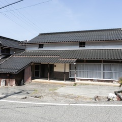 棚田を見下ろすお家