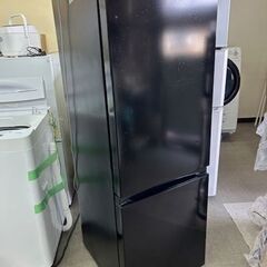 ■2023年製　Hisense ノンフロン冷凍冷蔵庫　HR-D1701B ■175L