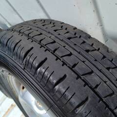 145/80R12 ﾎｲｰﾙ付 4穴 PCD100 2本 2023年製  軽自動車の画像