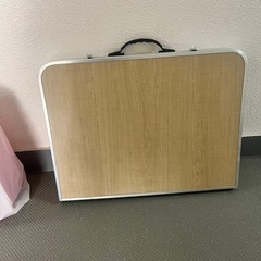 キャンプ　テーブル