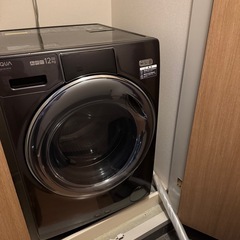 ドラム式洗濯乾燥機　真っ直ぐドラムAQUA