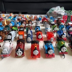 カプセルプラレール　トーマスの画像