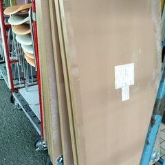 人気の組み立てデスク　再入荷しました！の画像