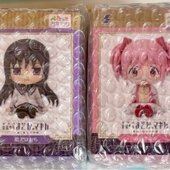ぺたっとおすわりフィギュア 鹿目まどか 暁美ほむら