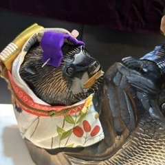 木彫の熊　クマ　くま　着物　工芸品　オブジェ　置物　昭和レトロ　インテリアの画像